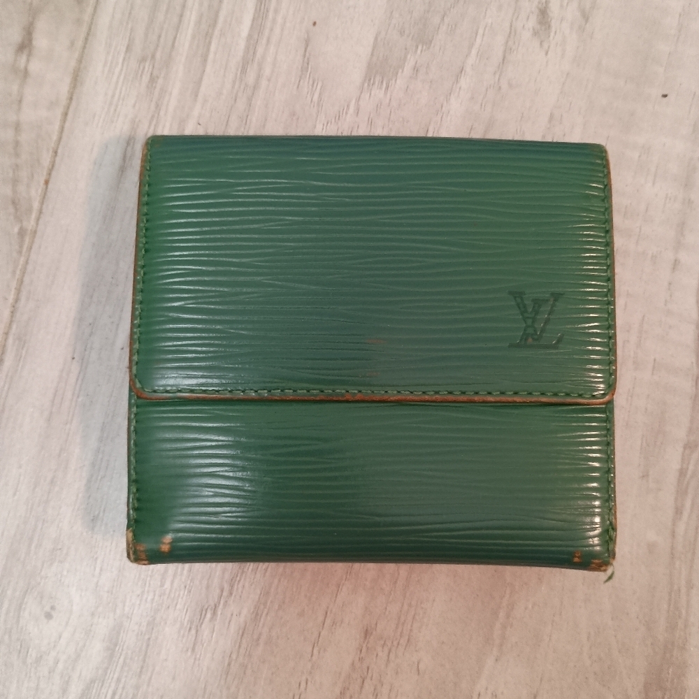 Authentic Louis Vuitton Green Epi Leather Lv Embossed Logo Trifold Wallet